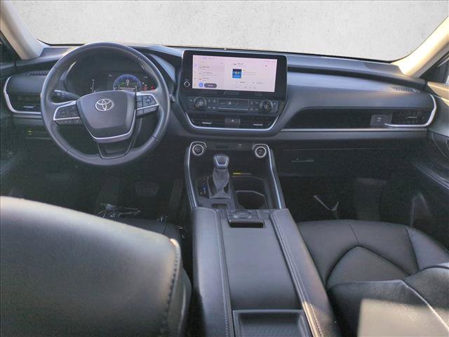 Used 2025 Toyota Grand Highlander FWD image 18