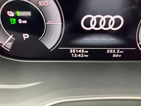 Used 2023 Audi Q5 e Premium Plus w/ Premium Plus Package image 17