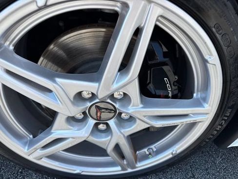 Used 2020 Chevrolet Corvette Stingray Preferred Cpe w/ 2LT Preferred Equipment Group RWD image 24