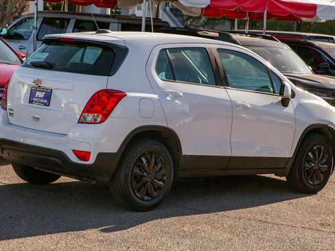 Used 2018 Chevrolet Trax LS w/ LPO, Cargo Package image 5