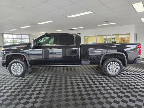 Used 2022 Chevrolet Silverado 3500 High Country w/ Z71 Off-Road Package AWD/4WD image 6