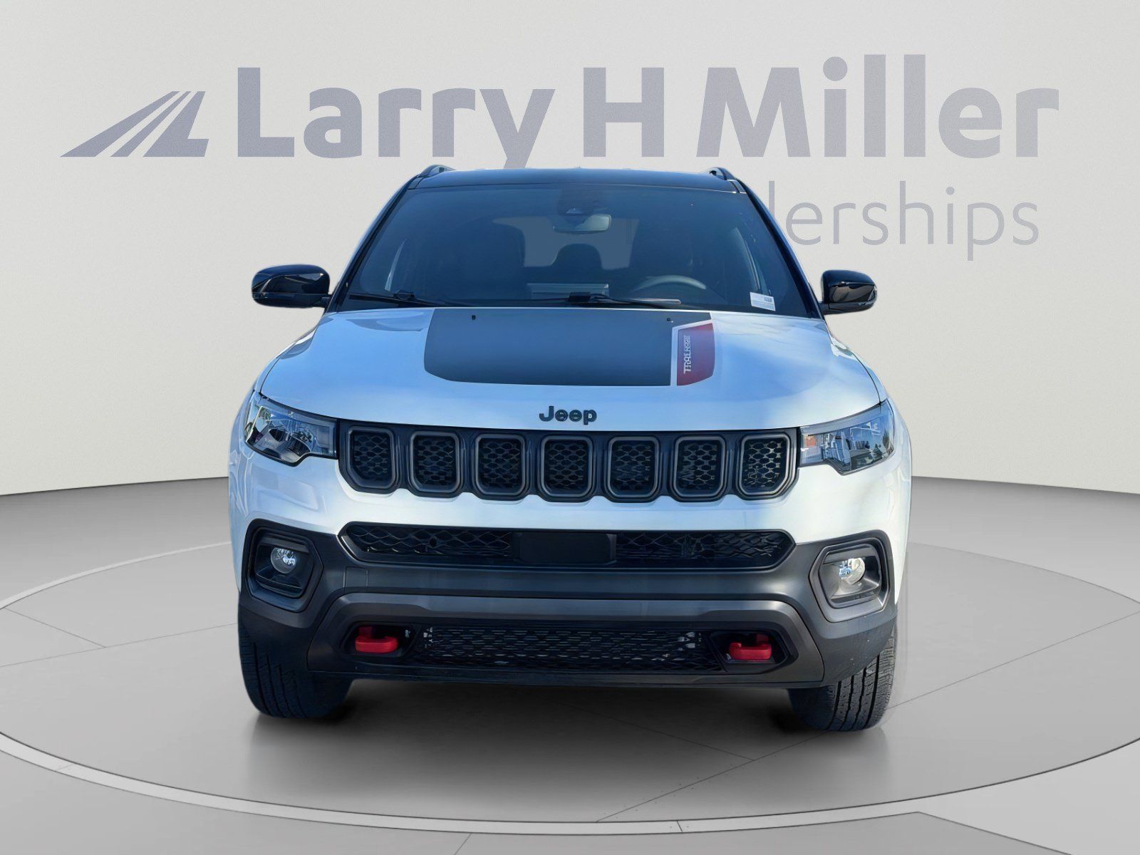 Used 2025 Jeep Compass Trailhawk AWD/4WD image 7