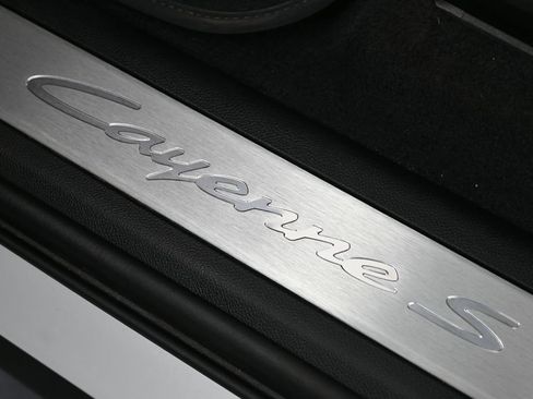 Used 2026 Porsche Cayenne S AWD/4WD image 37