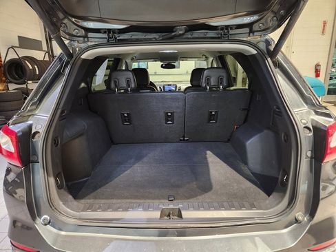 Used 2019 Chevrolet Equinox Premier image 8