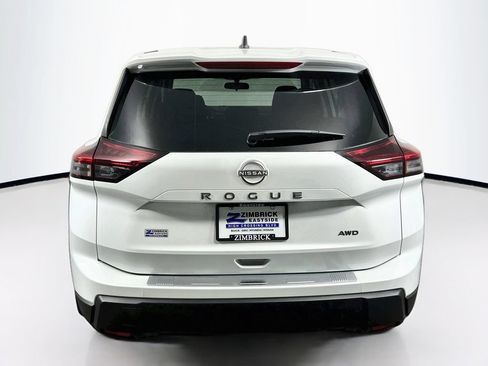 New 2026 Nissan Rogue SV w/ Cold Weather Package AWD/4WD image 6