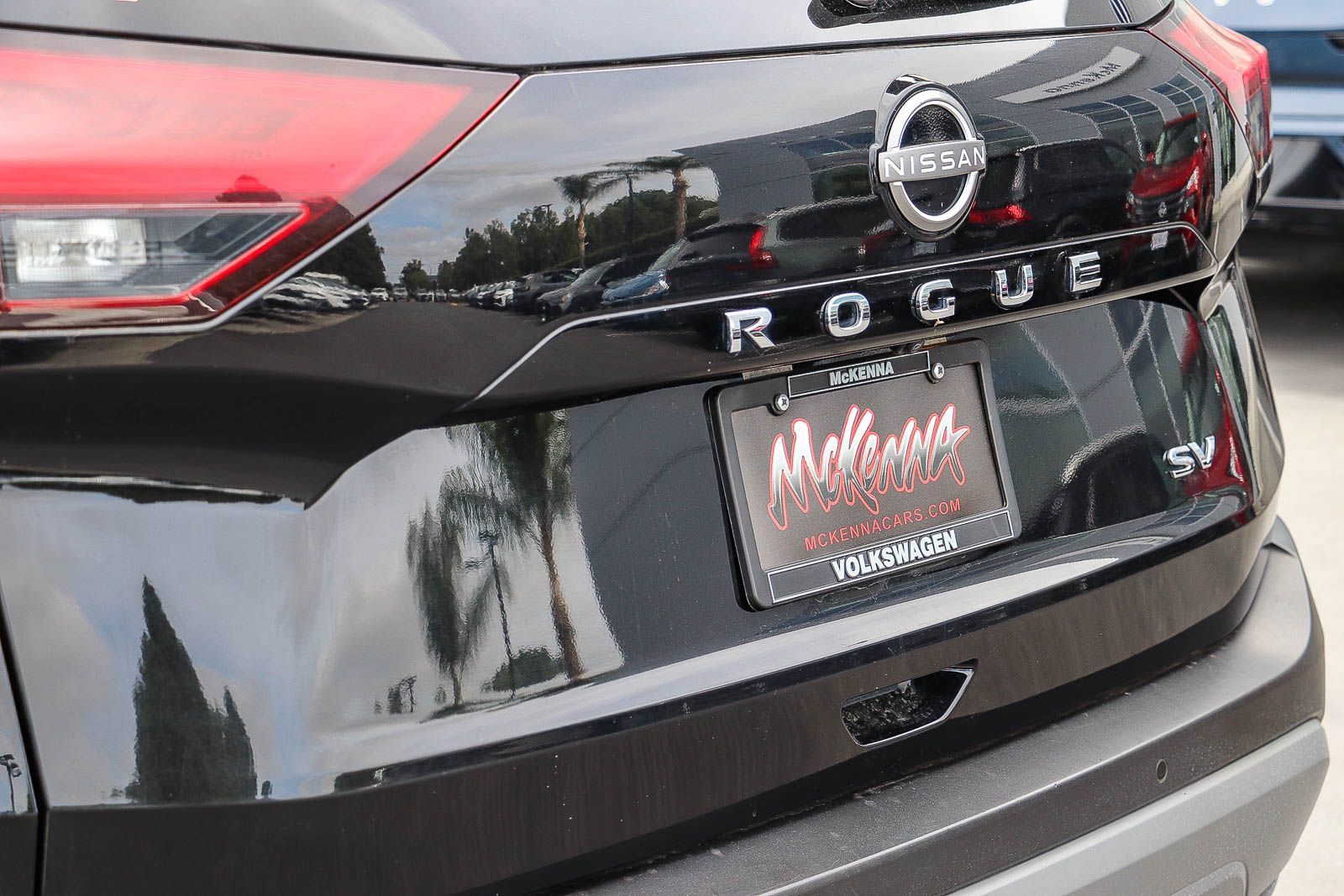 Used 2023 Nissan Rogue SV FWD image 10
