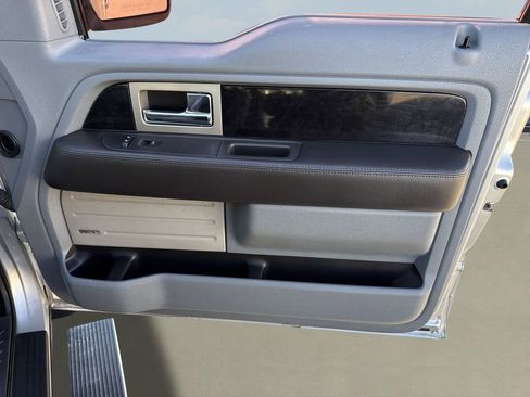 Used 2011 Ford F150 Platinum image 26
