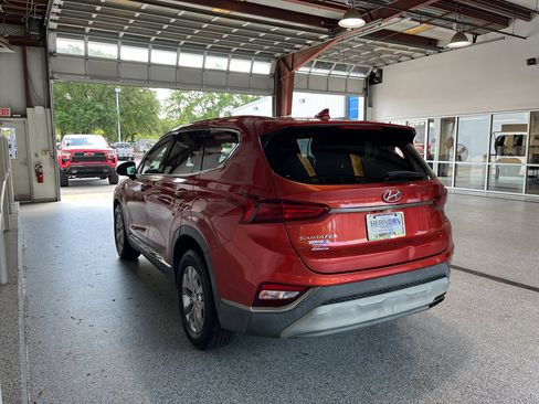 Used 2019 Hyundai Santa Fe SEL FWD image 6