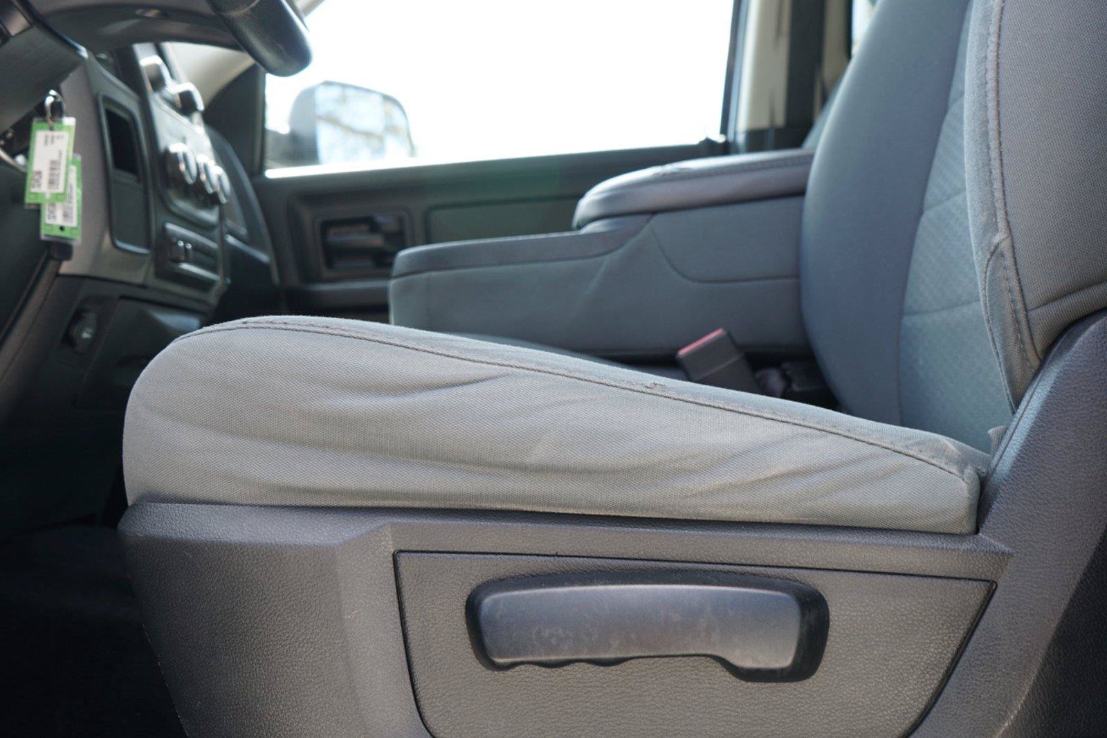 Used 2015 RAM 2500 Tradesman w/ Chrome Appearance Group RWD image 19