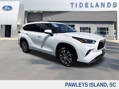 Used 2022 Toyota Highlander XLE w/ Protection Package #3 (TMS)