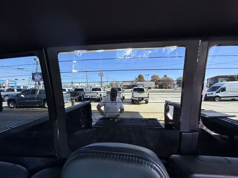 Used 2014 Ford F150 Limited image 47