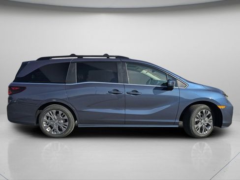 New 2026 Honda Odyssey Touring image 25