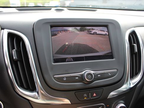 Certified 2022 Chevrolet Equinox LT AWD/4WD image 19