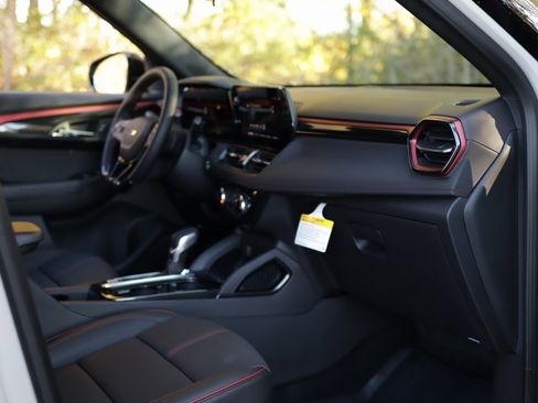 New 2026 Chevrolet TrailBlazer RS w/ Driver Confidence Package image 31