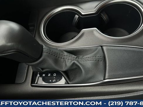 Used 2024 Toyota Camry SE FWD image 17