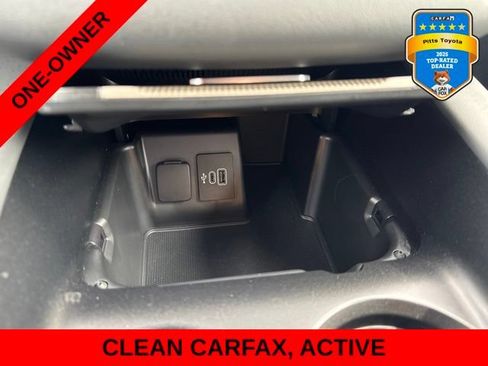 Used 2025 Ford Explorer Active w/ Active Comfort Package RWD image 23