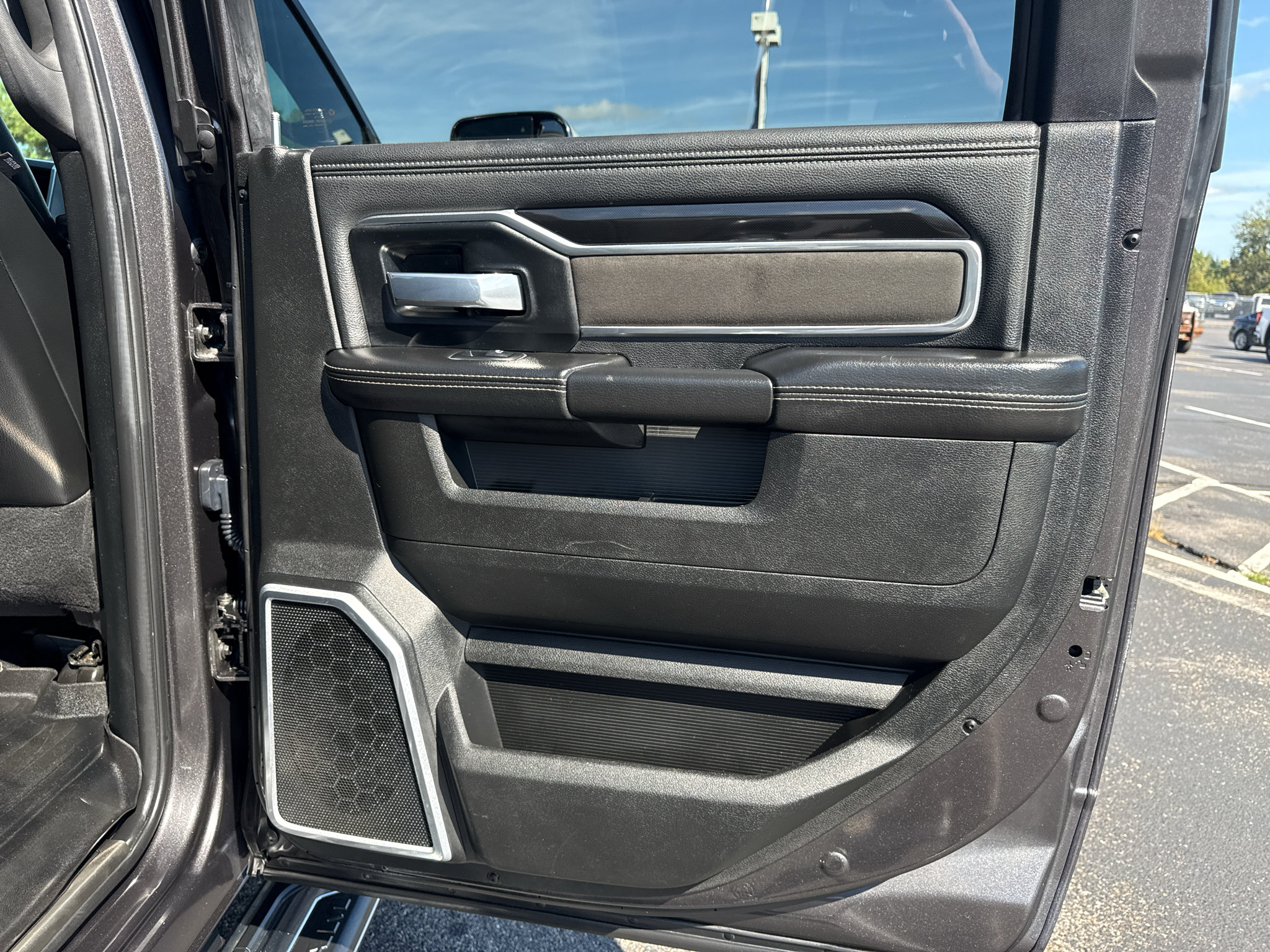 Used 2021 RAM 2500 Laramie AWD/4WD image 14