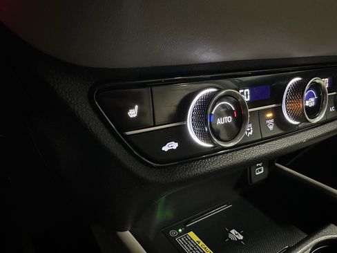 Used 2023 Honda HR-V EX-L image 15