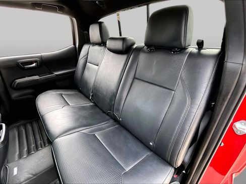 Used 2023 Toyota Tacoma TRD Sport w/ TRD Premium Sport Package RWD image 21