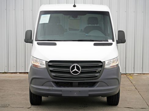 Used 2021 Mercedes-Benz Sprinter 2500 w/ Driver Convenience Package image 30