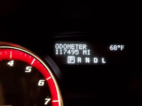 Used 2012 GMC Acadia SLE FWD image 18