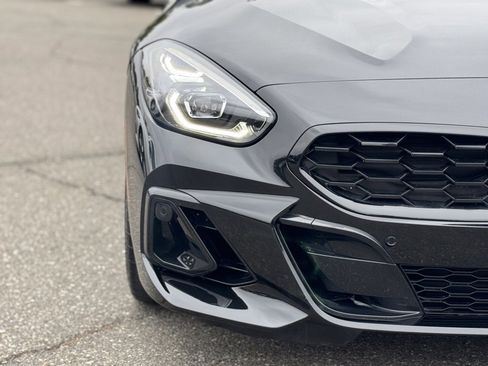 Certified 2023 BMW Z4 sDrive30i w/ Shadowloine Package image 10