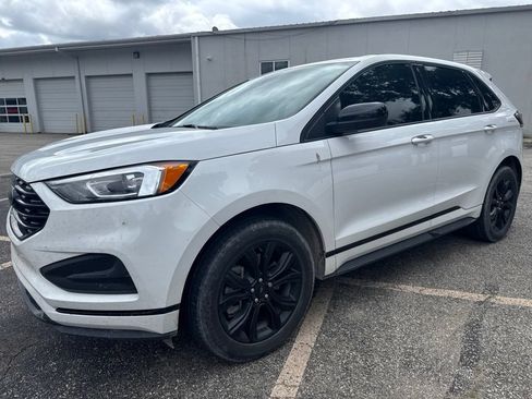 Used 2024 Ford Edge SE w/ Black Appearance Package AWD/4WD image 2