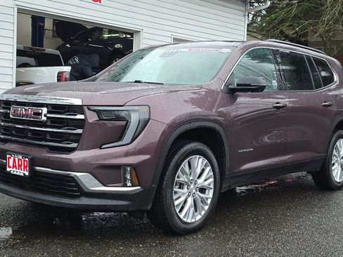 Used 2024 GMC Acadia Elevation image 7