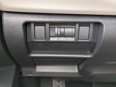 Used 2025 Subaru Forester image 24