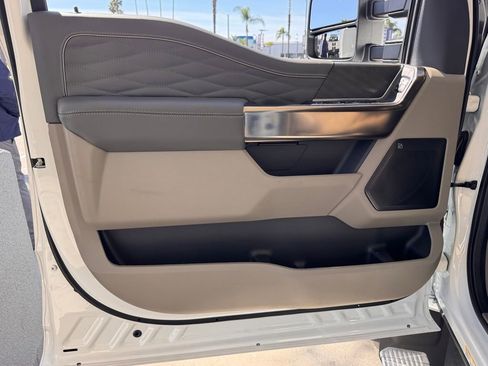 New 2026 Ford F450 Platinum w/ Platinum Plus Package AWD/4WD image 15
