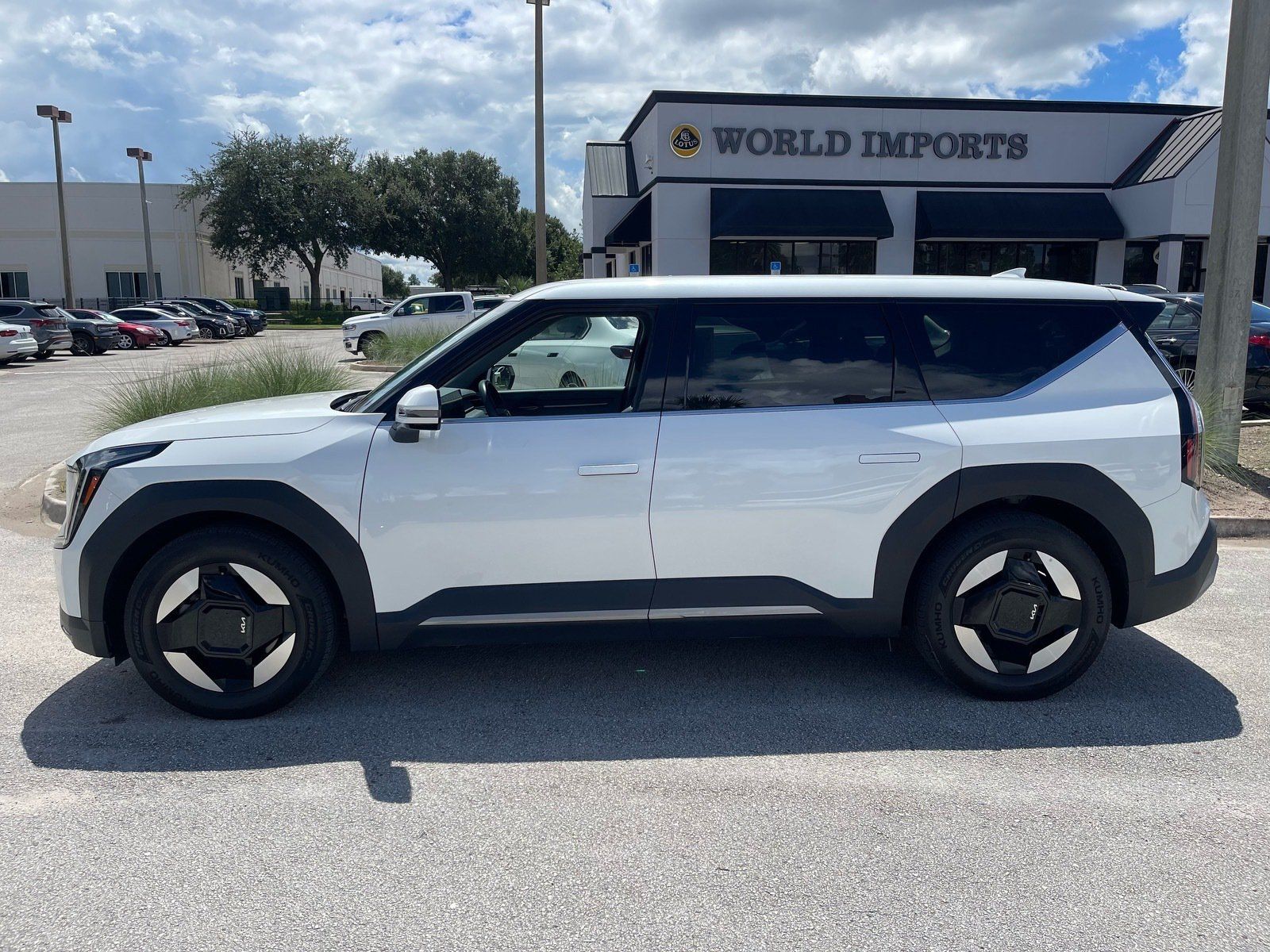 Used 2024 Kia EV9 Light RWD image 51