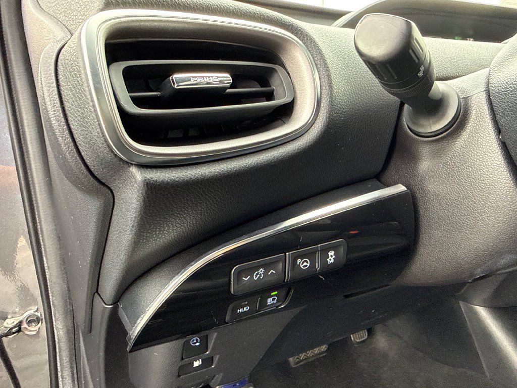 Used 2020 Toyota Prius Prime Limited FWD image 22