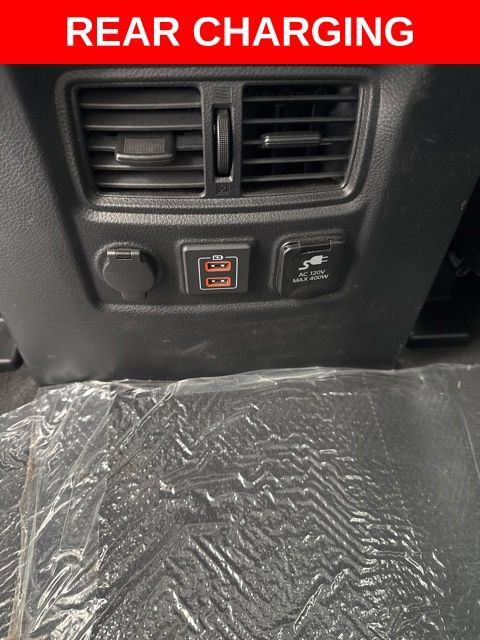 Certified 2024 Nissan Titan SV w/ SV Convenience Package RWD image 21
