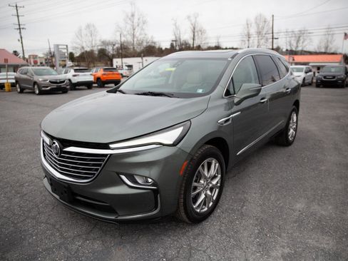 Certified 2023 Buick Enclave Premium w/ Experience Buick Package image 7