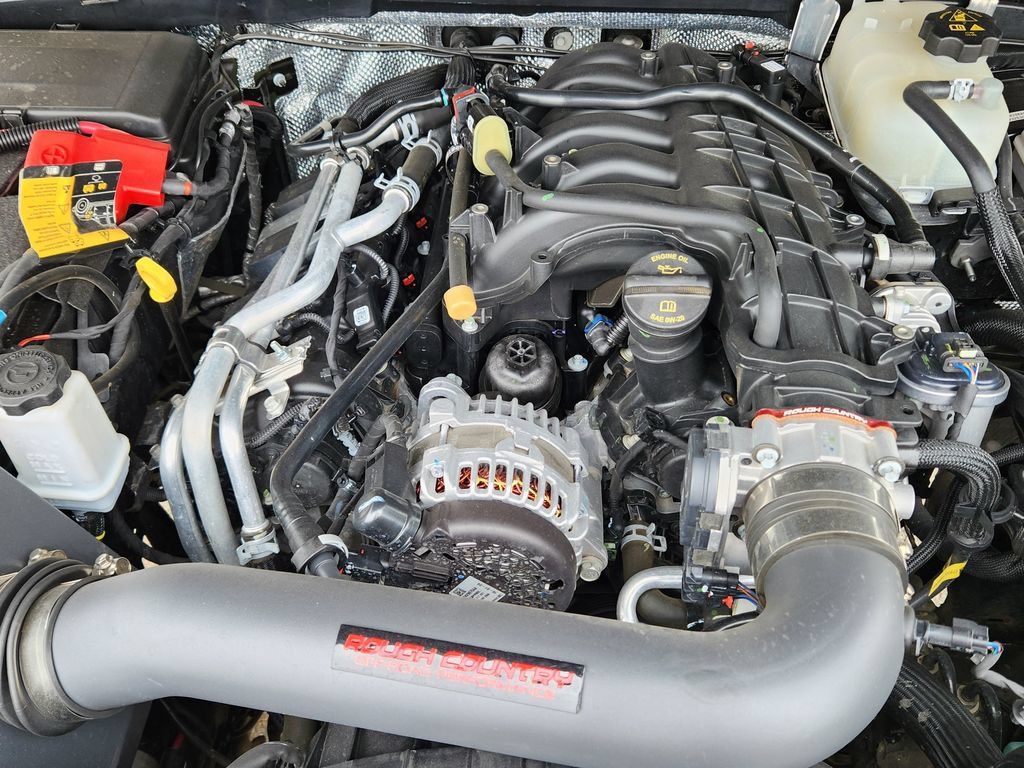 Used 2024 Jeep Gladiator Mojave AWD/4WD image 15