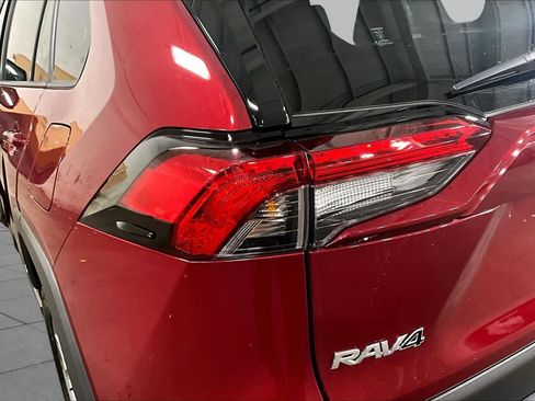 Used 2025 Toyota RAV4 XLE w/ Convenience Package AWD/4WD image 29