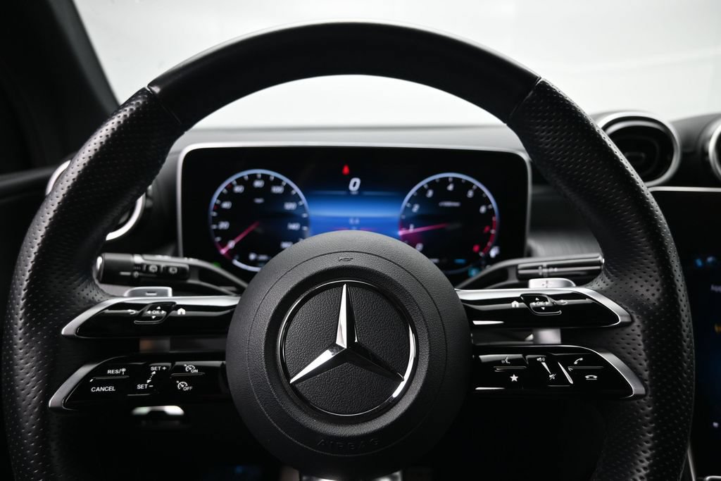 Used 2023 Mercedes-Benz GLC 300 image 14
