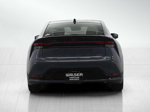 Used 2025 Toyota Prius Limited image 4