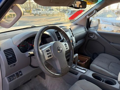 Used 2015 Nissan Frontier SV w/ SV Value Truck Package image 13