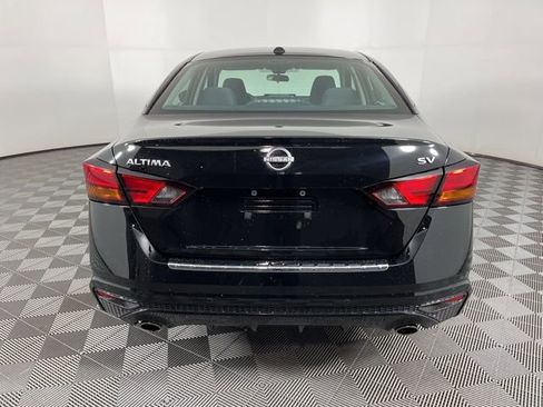 Used 2023 Nissan Altima 2.5 SV w/ SV Premium Package FWD image 10