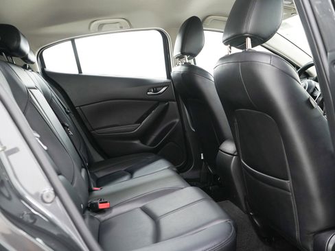 Used 2017 MAZDA MAZDA3 Touring FWD image 12
