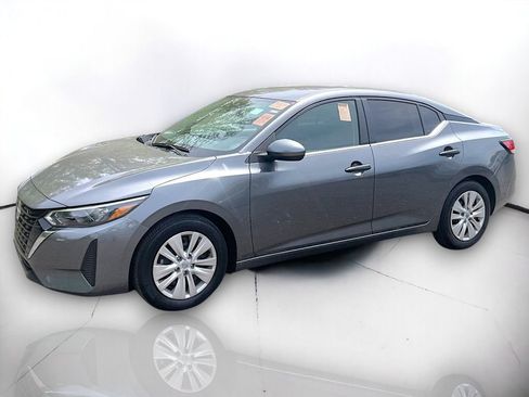 Used 2025 Nissan Sentra S FWD image 2