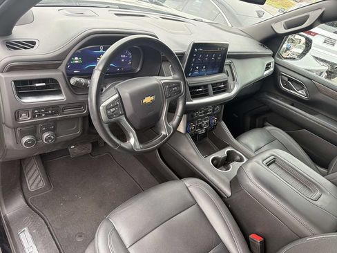 Used 2023 Chevrolet Tahoe LT w/ Luxury Package RWD image 18