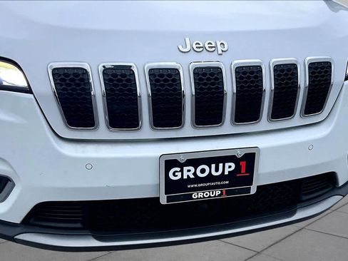 Used 2019 Jeep Cherokee Limited w/ Technology Group FWD image 29