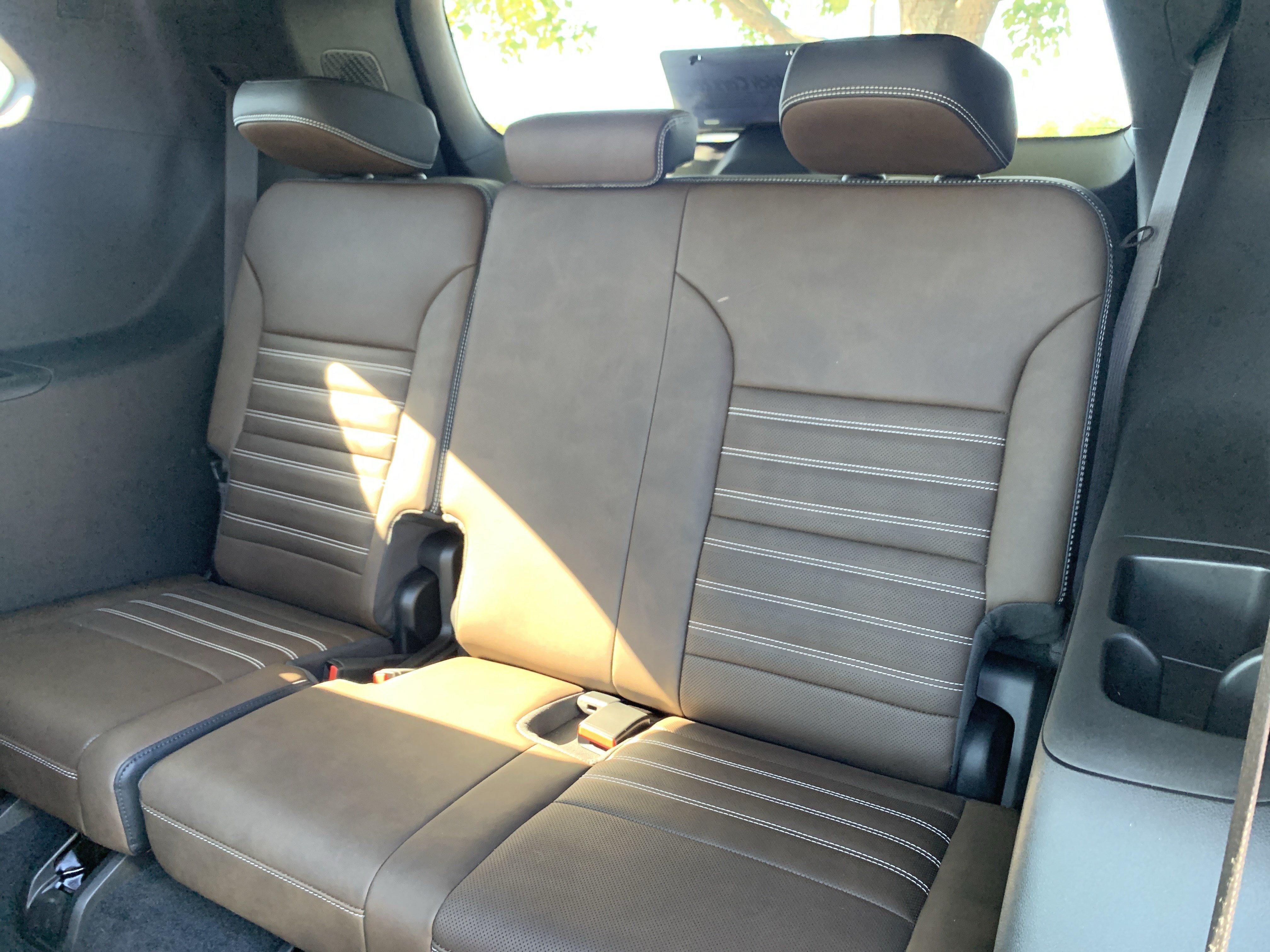 Used 2026 GMC Acadia Denali Ultimate w/ LPO, Floor Liner Package AWD/4WD image 33