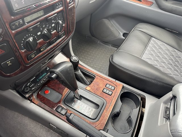Used 1998 Toyota Land Cruiser AWD/4WD image 15