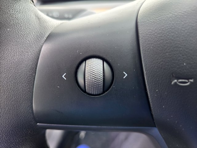 Used 2023 Tesla Model 3 Standard Range RWD image 37