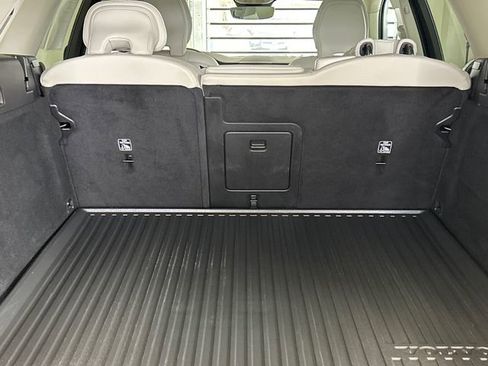 Certified 2023 Volvo XC60 B5 Core w/ Climate Package image 27