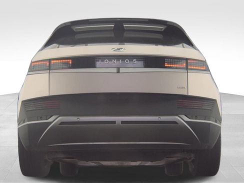 Used 2024 Hyundai Ioniq 5 SEL AWD/4WD image 5