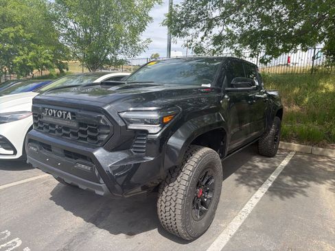 Used 2025 Toyota Tacoma TRD Pro image 1